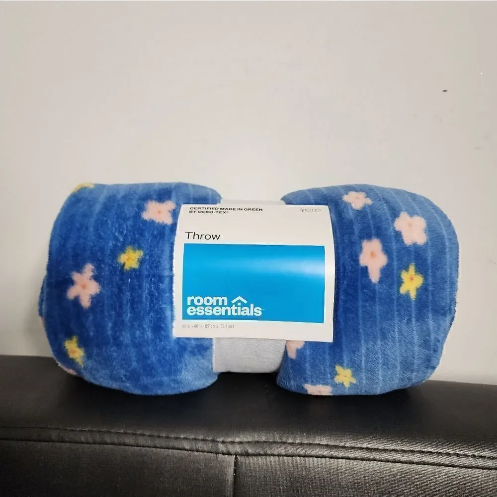 Nwt Printed Plush Double Striped Spring FlowerThrow Blanket - Room Essentials